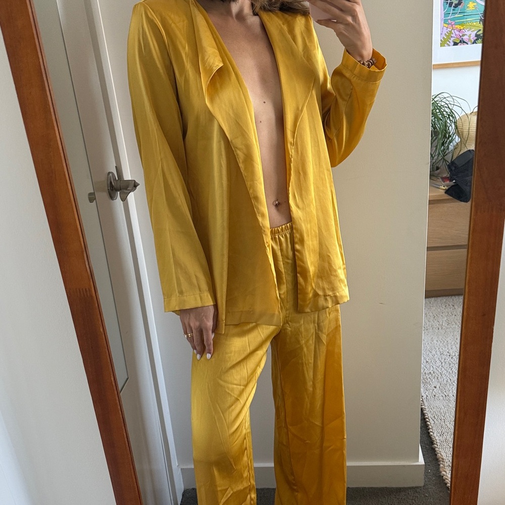 Elegant Women's Yellow Matching Set